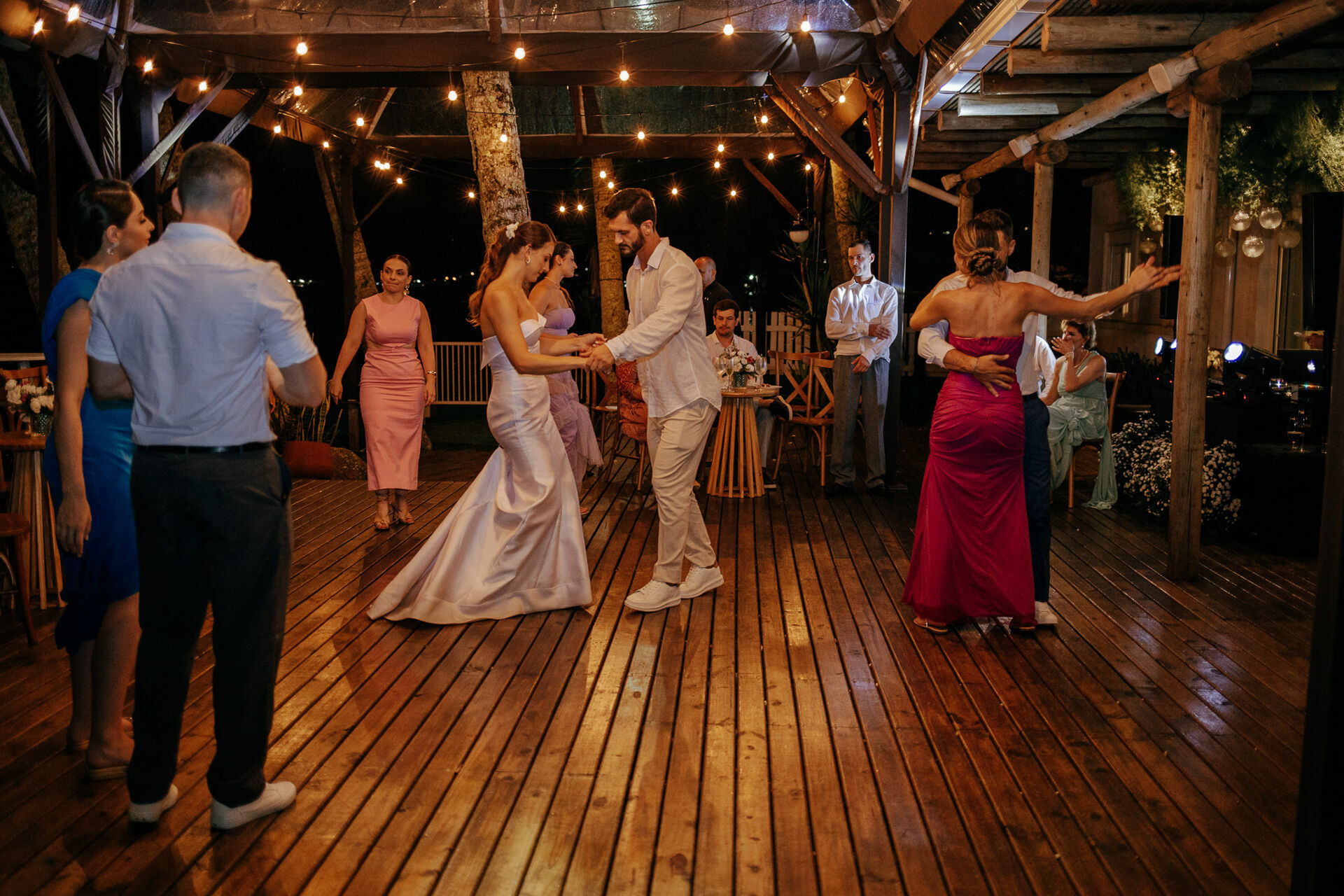 Foto A chuva deixou esse casamento em Florianópolis ainda mais especial! - Imagem 49