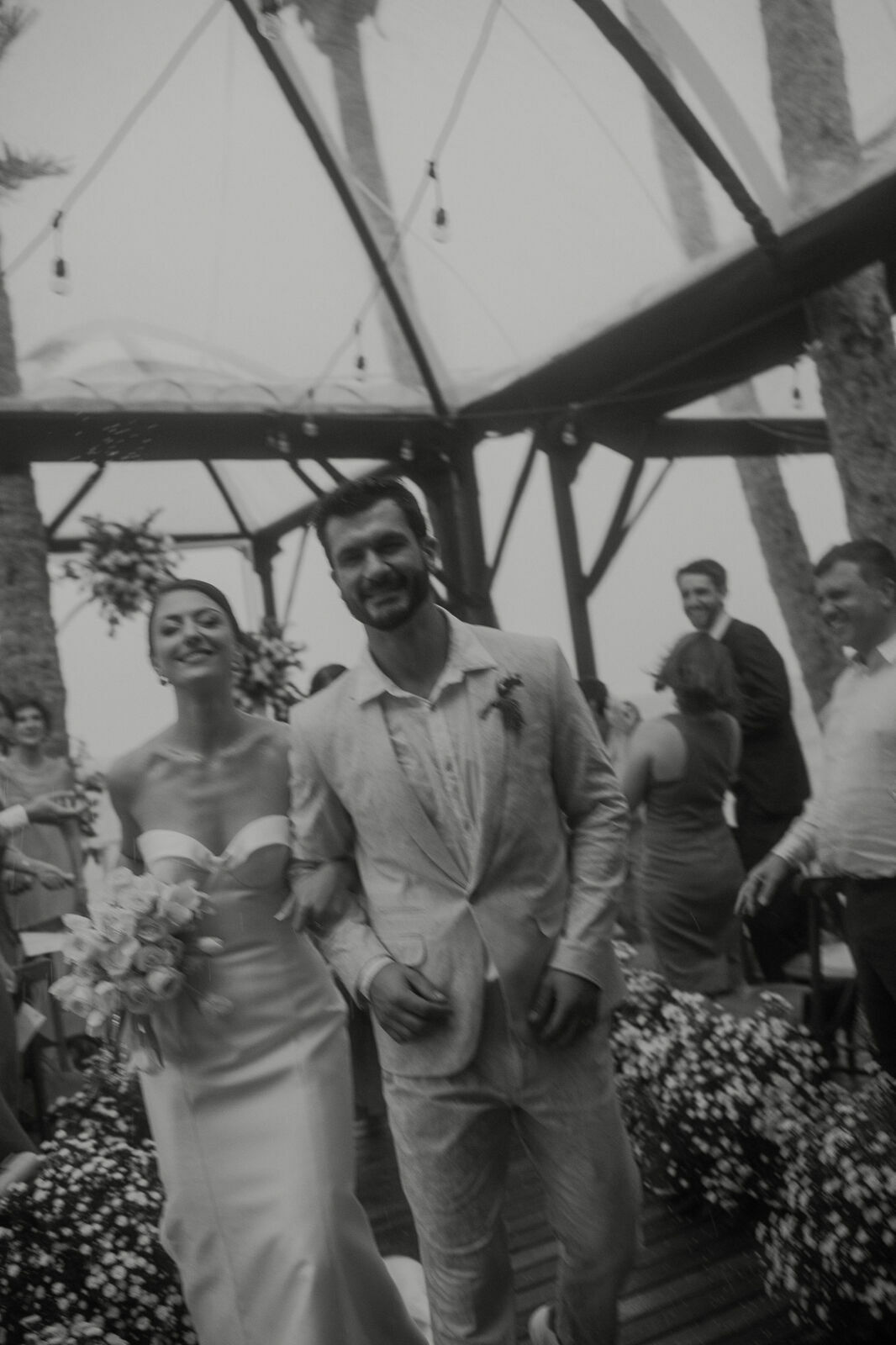 Foto A chuva deixou esse casamento em Florianópolis ainda mais especial! - Imagem 34